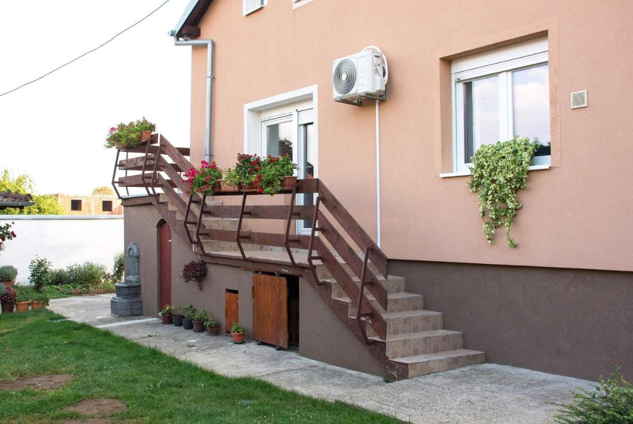 Vesna Apartman Vukovár Kültér fotó